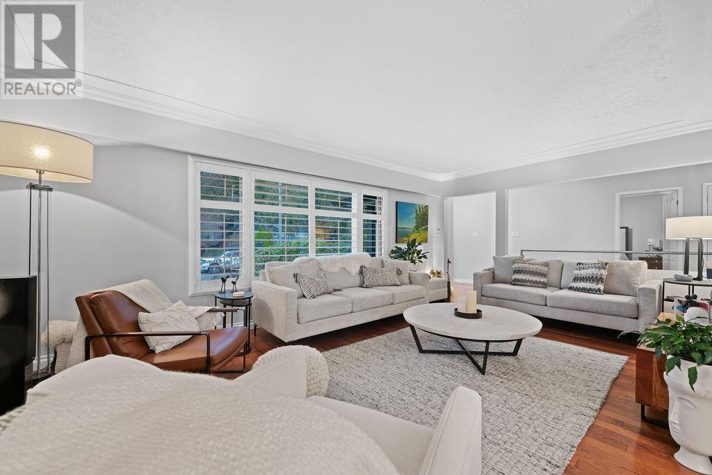 












549 W 22ND STREET

,
North Vancouver,




British Columbia
V7M2A6

