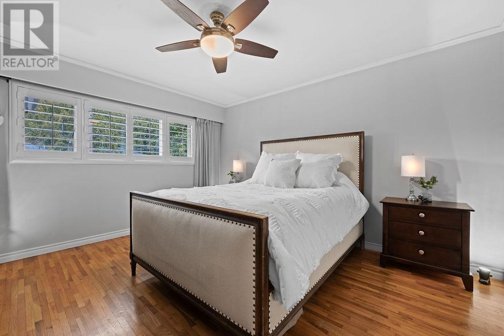 












549 W 22ND STREET

,
North Vancouver,




British Columbia
V7M2A6

