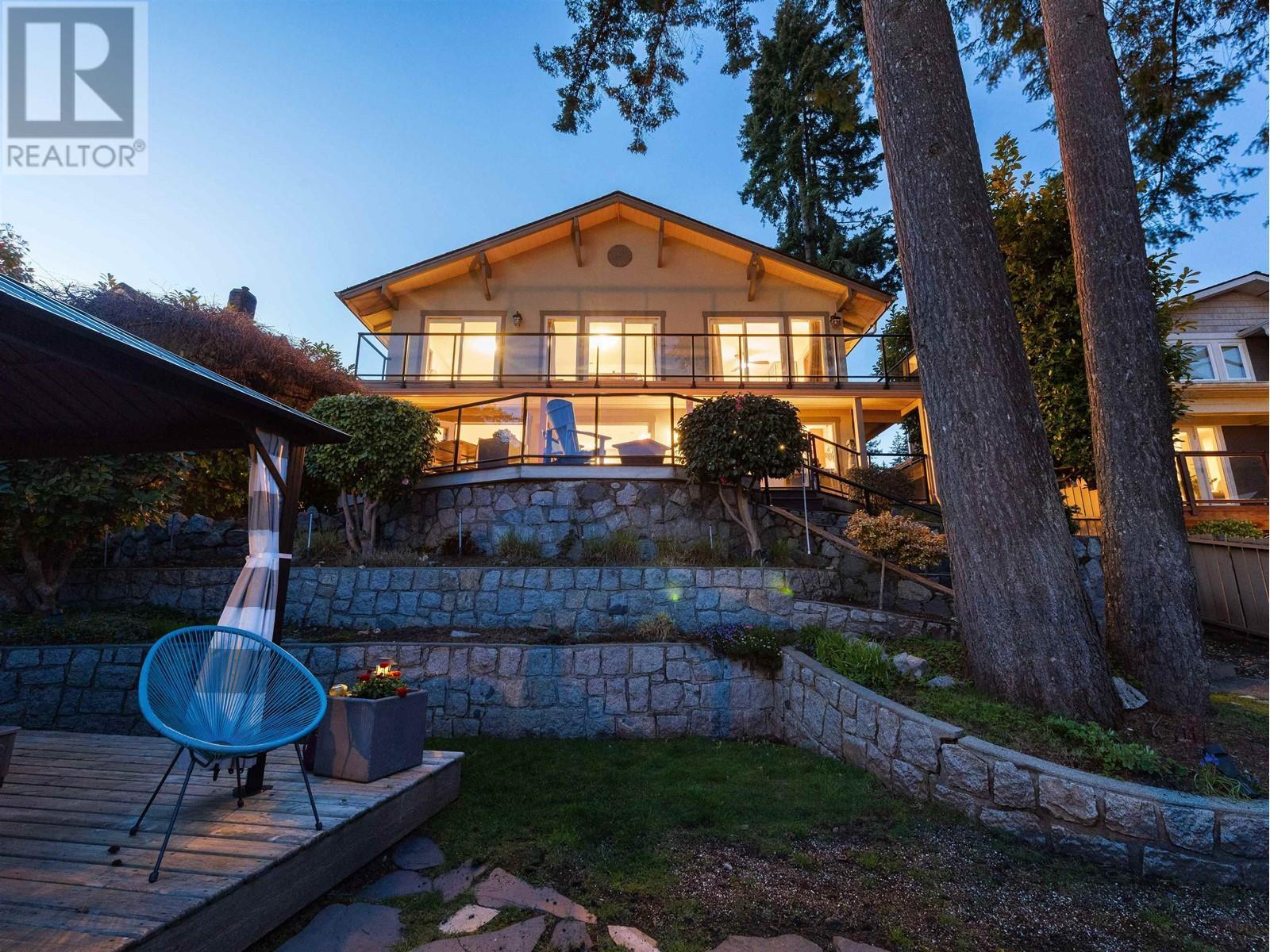 












1144 W KEITH ROAD

,
North Vancouver,




British Columbia
V7P1Y7

