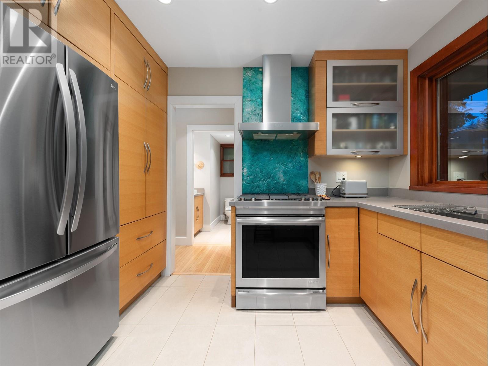 












1144 W KEITH ROAD

,
North Vancouver,




British Columbia
V7P1Y7

