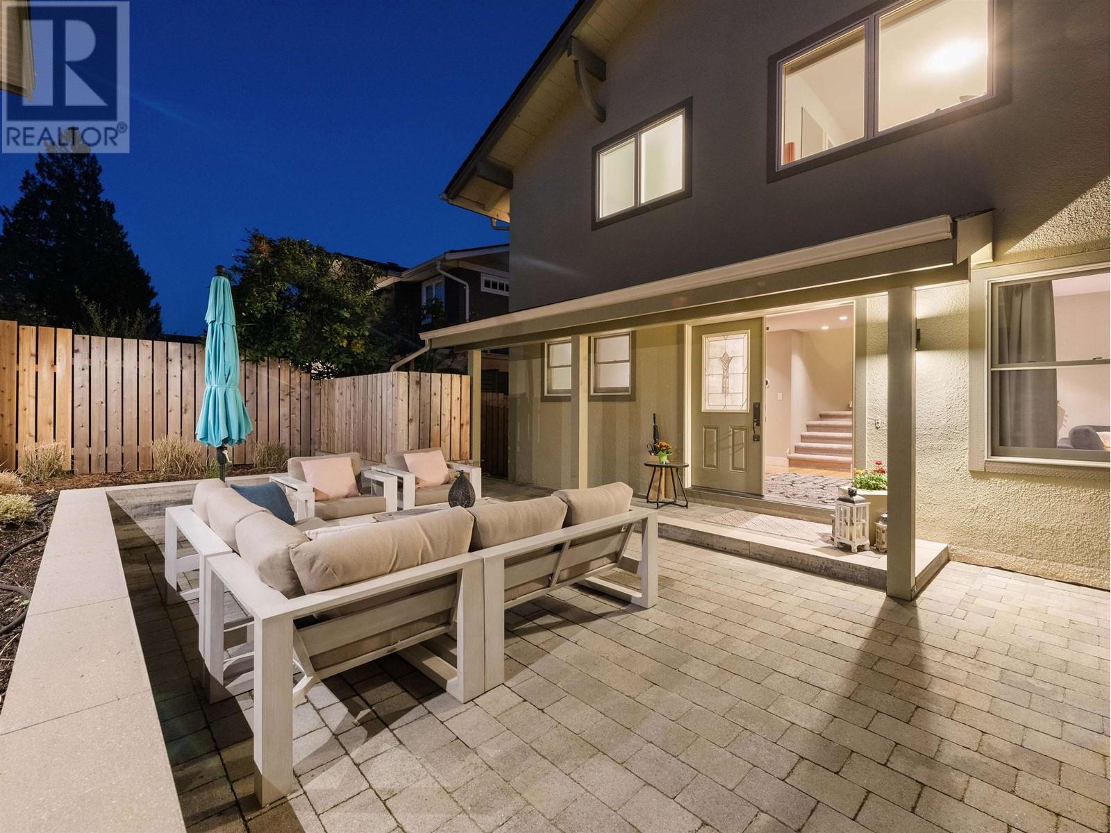 












1144 W KEITH ROAD

,
North Vancouver,




British Columbia
V7P1Y7

