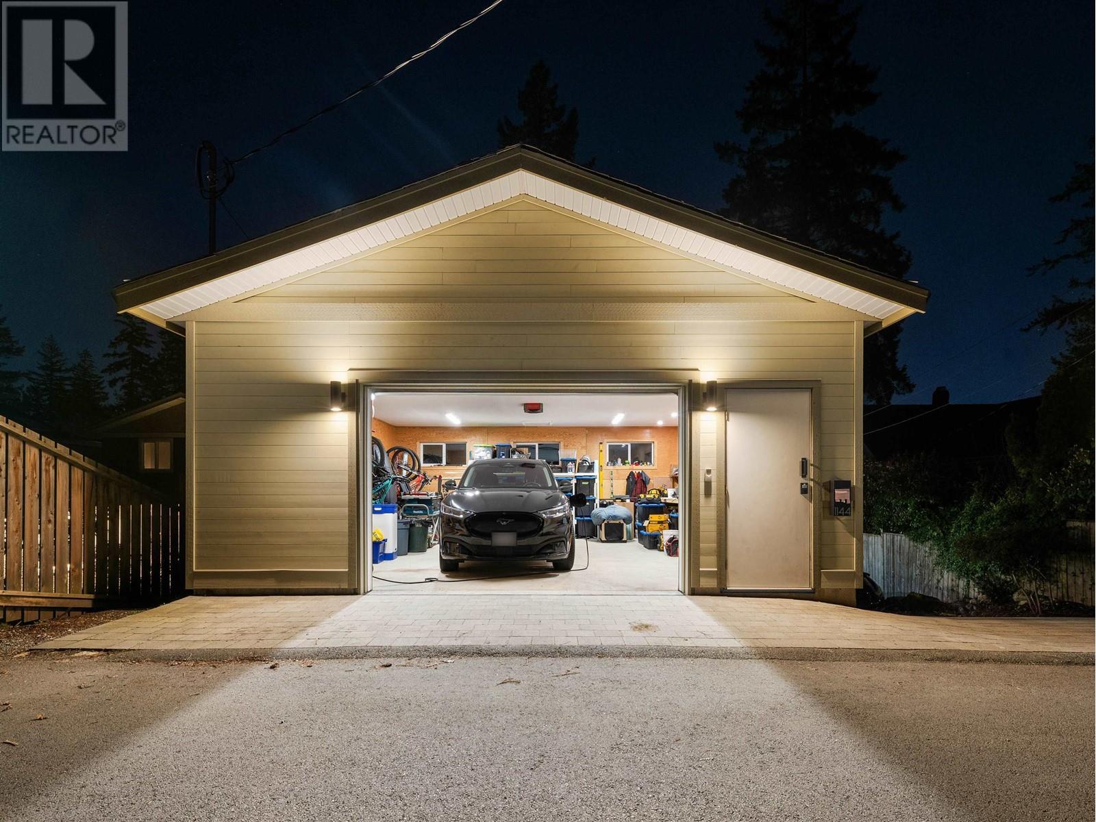 












1144 W KEITH ROAD

,
North Vancouver,




British Columbia
V7P1Y7

