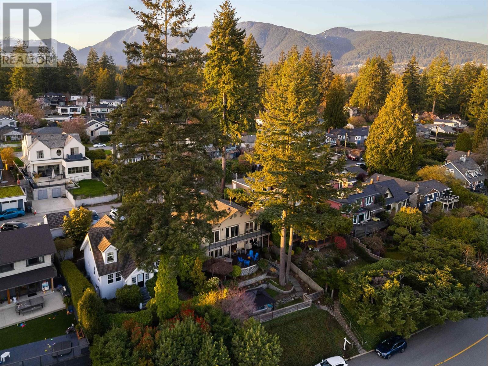












1144 W KEITH ROAD

,
North Vancouver,




British Columbia
V7P1Y7

