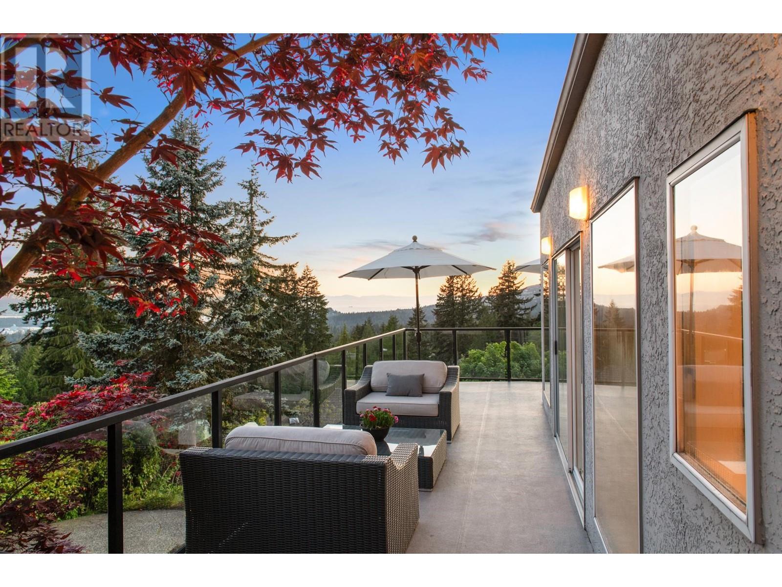 












4210 STARLIGHT WAY

,
North Vancouver,




British Columbia
V7N4L5

