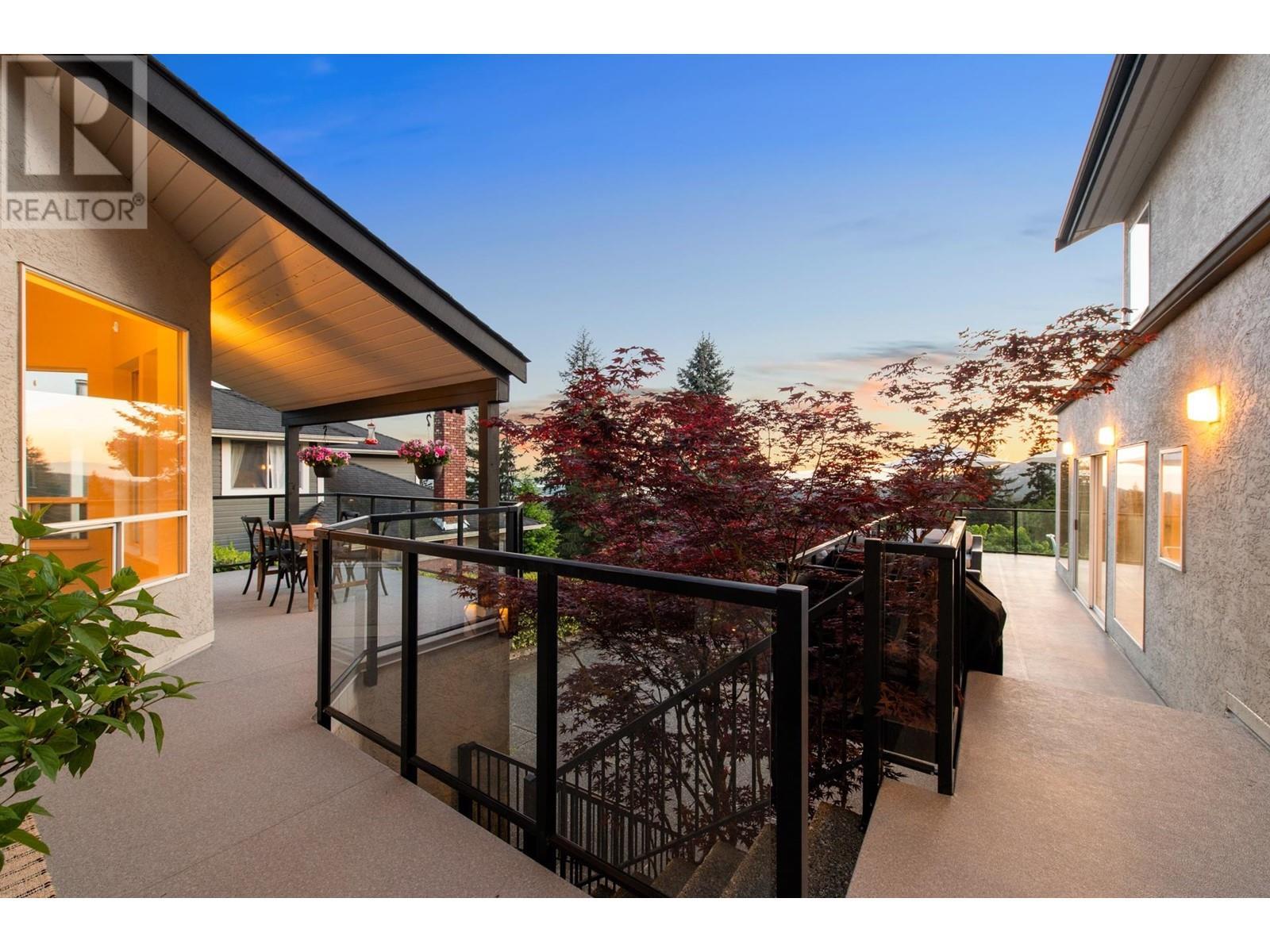 












4210 STARLIGHT WAY

,
North Vancouver,




British Columbia
V7N4L5

