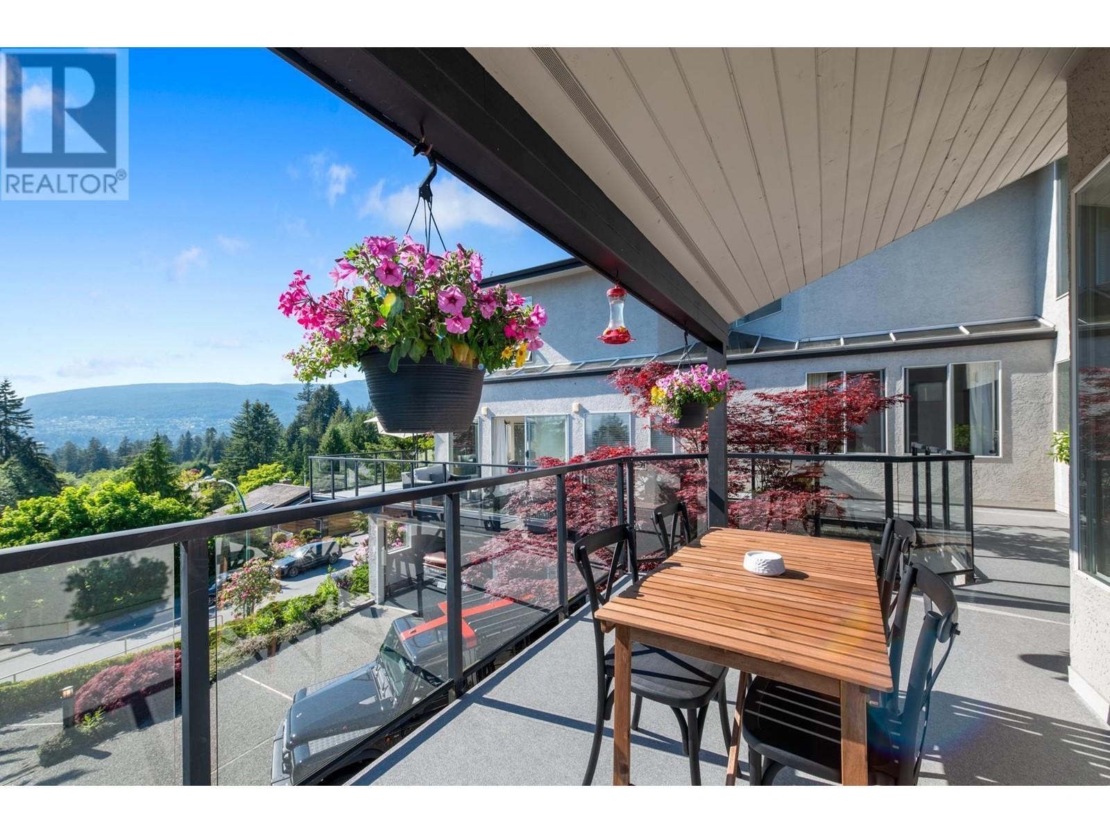 












4210 STARLIGHT WAY

,
North Vancouver,




British Columbia
V7N4L5

