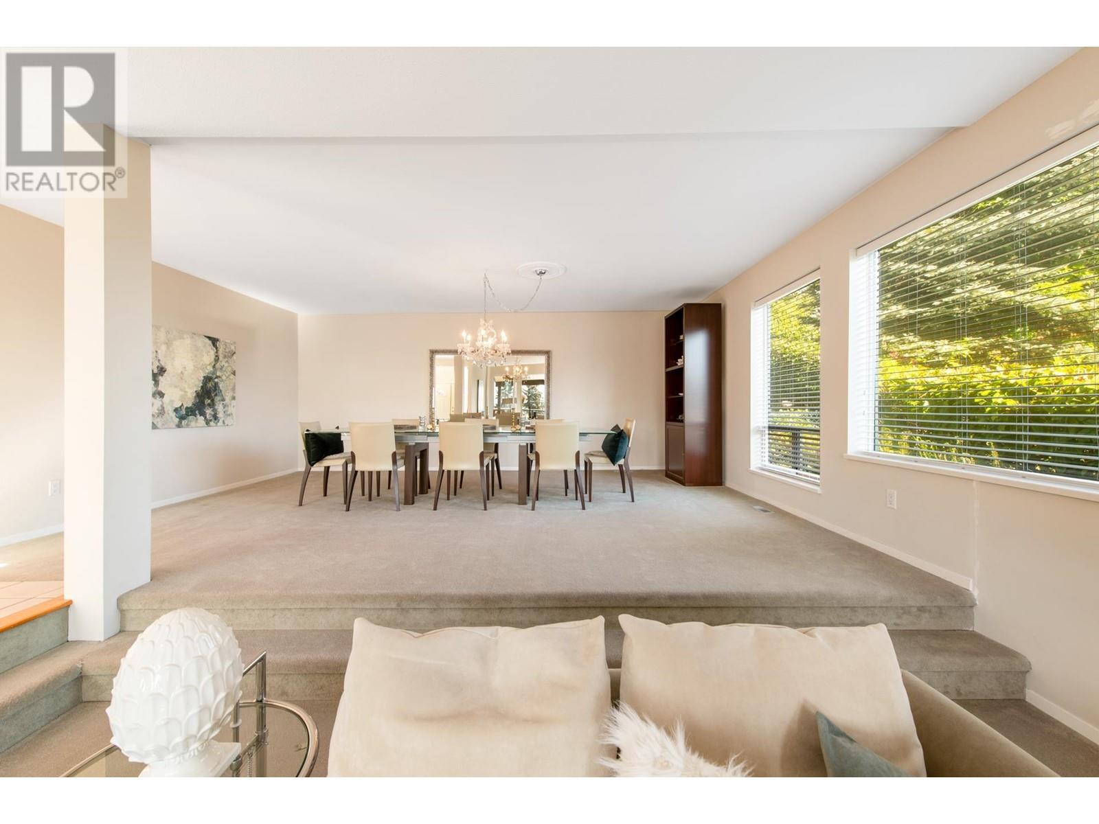 












4210 STARLIGHT WAY

,
North Vancouver,




British Columbia
V7N4L5

