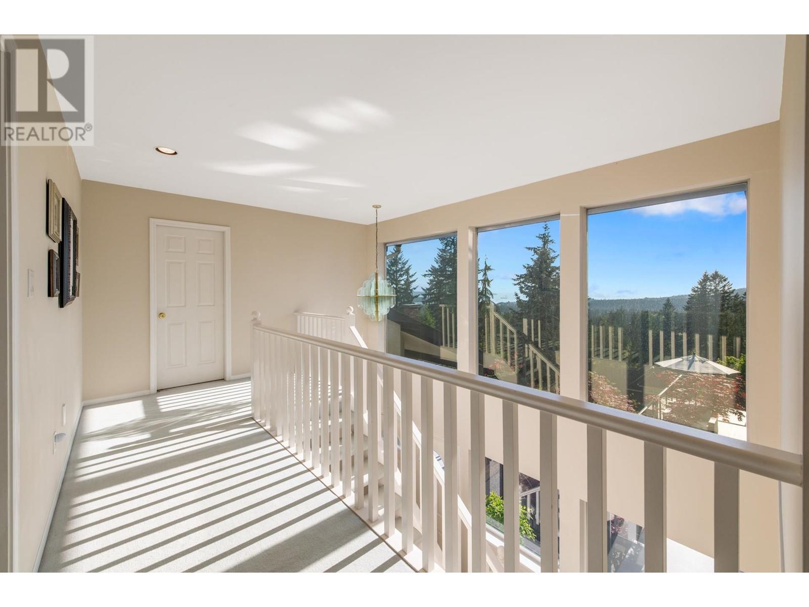 












4210 STARLIGHT WAY

,
North Vancouver,




British Columbia
V7N4L5

