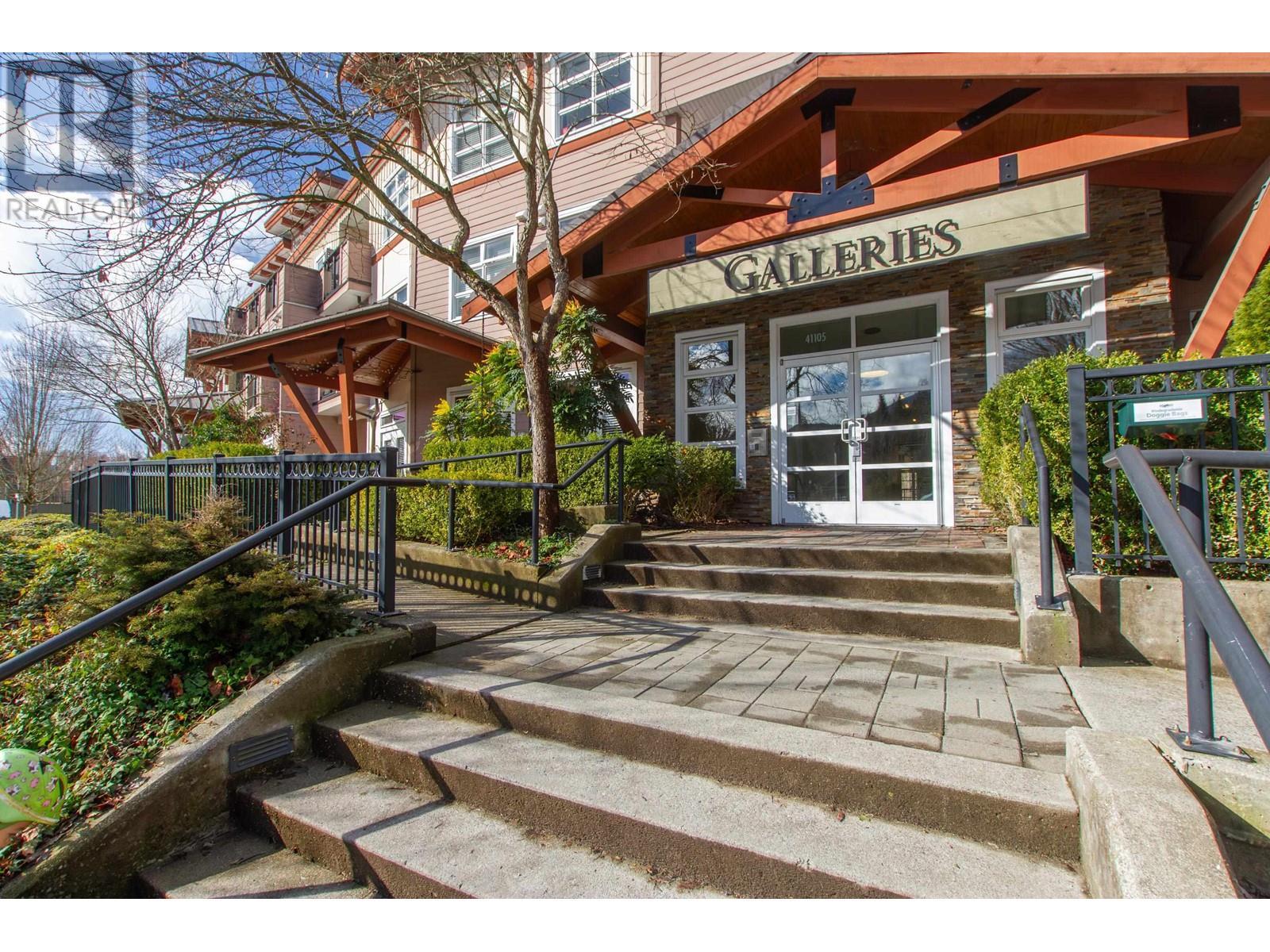 












214 41105 TANTALUS ROAD

,
Squamish,




British Columbia
V8B0N3

