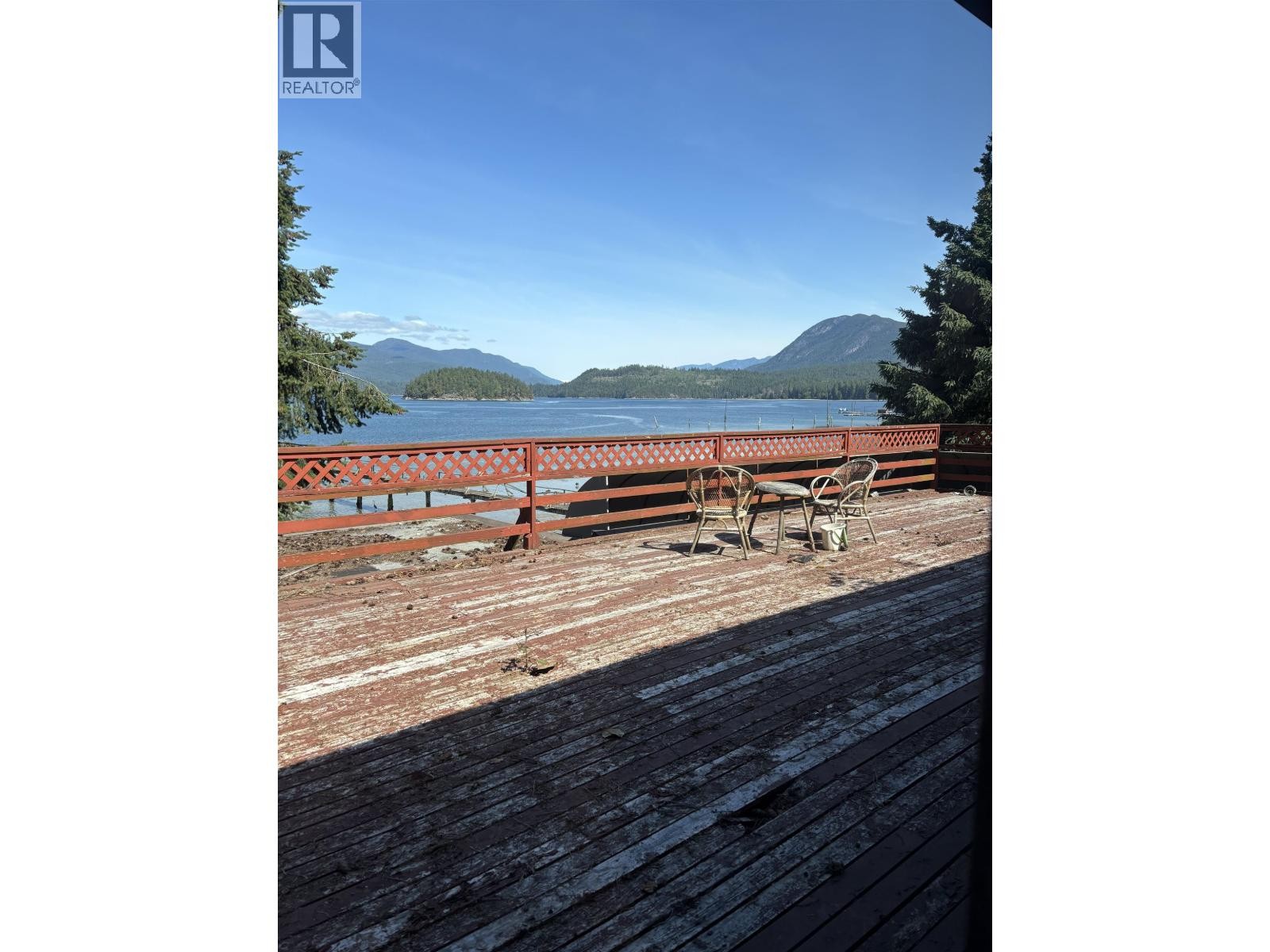 












5591 DELTA ROAD

,
Sechelt,




British Columbia
V7Z0G1

