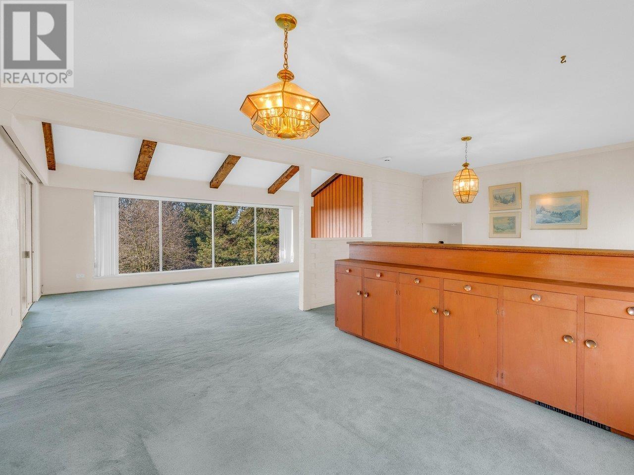 












1204 OTTABURN ROAD

,
West Vancouver,




British Columbia
V7S2J8

