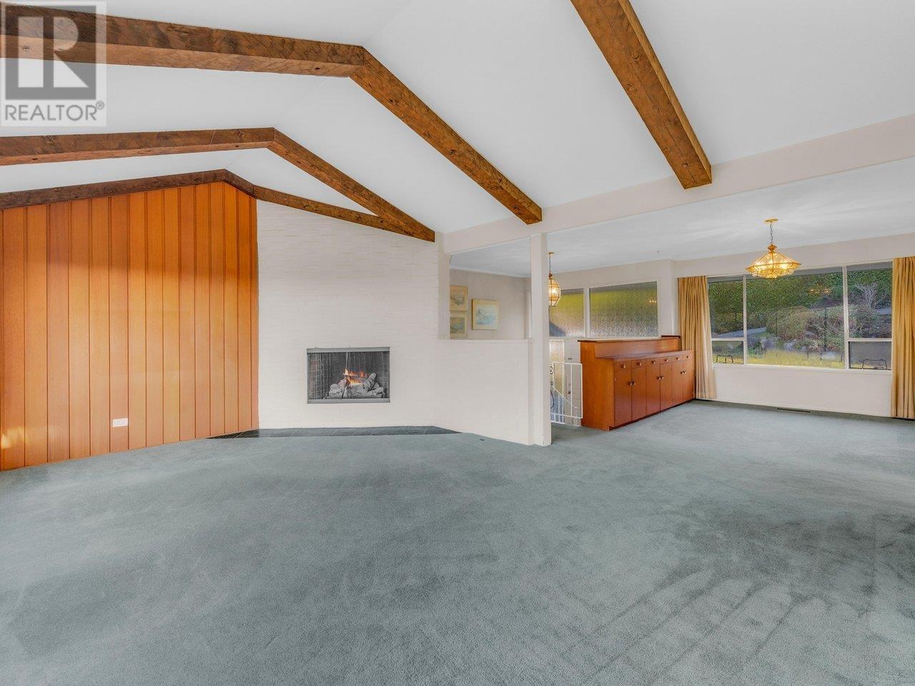 












1204 OTTABURN ROAD

,
West Vancouver,




British Columbia
V7S2J8

