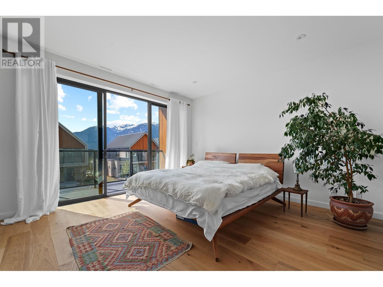 












40822 THE CRESCENT

,
Squamish,




British Columbia
V8B1B1

