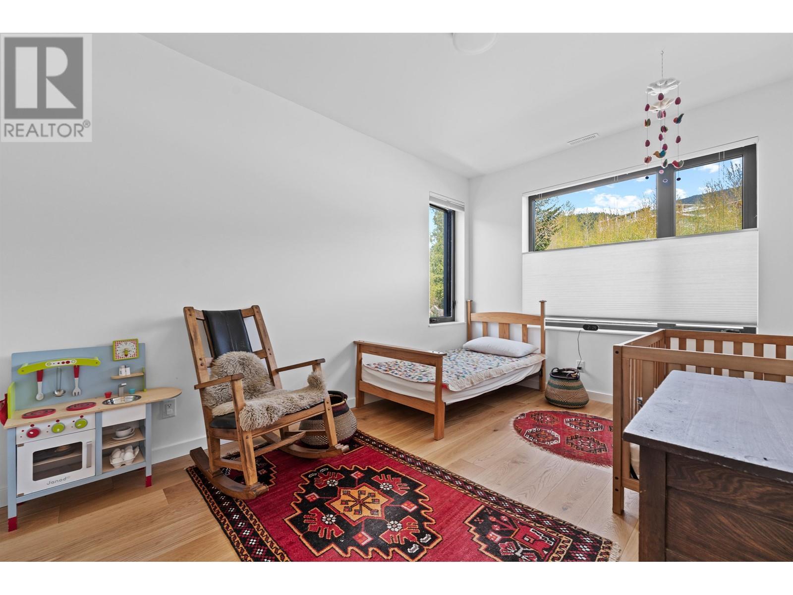 












40822 THE CRESCENT

,
Squamish,




British Columbia
V8B1B1

