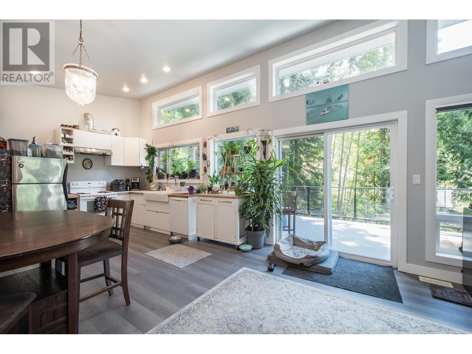 












767 GEDDES ROAD

,
Roberts Creek,




British Columbia
V0N2W6


