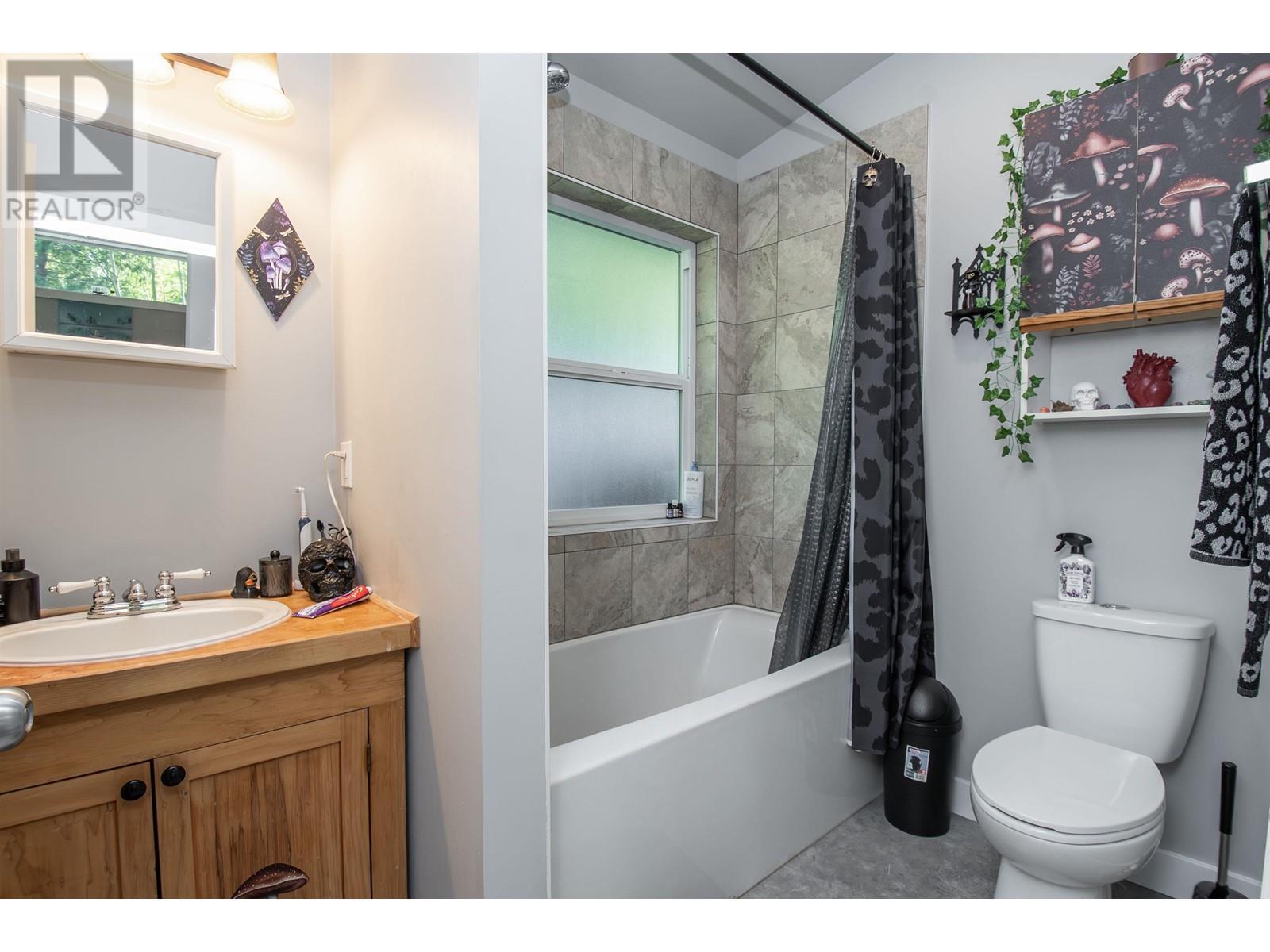 












767 GEDDES ROAD

,
Roberts Creek,




British Columbia
V0N2W6

