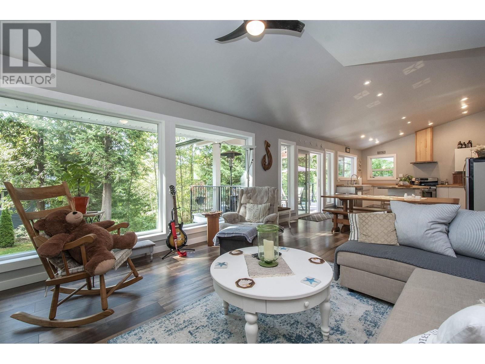 












767 GEDDES ROAD

,
Roberts Creek,




British Columbia
V0N2W6

