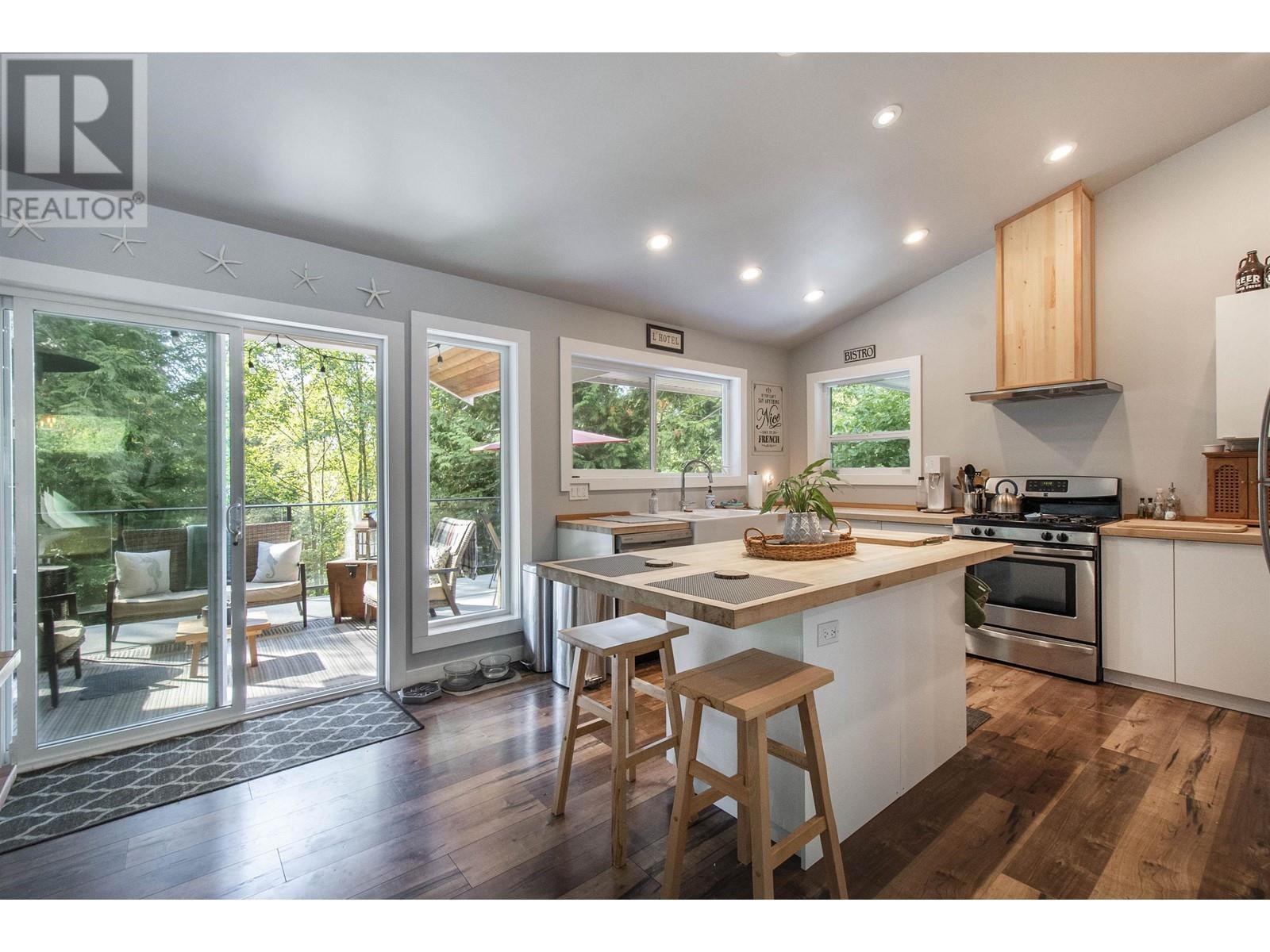 












767 GEDDES ROAD

,
Roberts Creek,




British Columbia
V0N2W6


