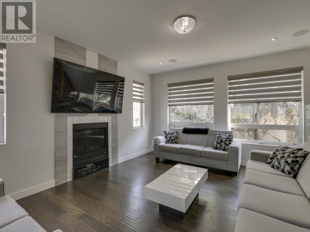












41230 ROCKRIDGE PLACE

,
Squamish,




British Columbia
V8B0S4

