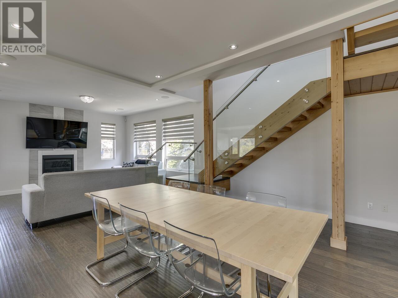 












41230 ROCKRIDGE PLACE

,
Squamish,




British Columbia
V8B0S4

