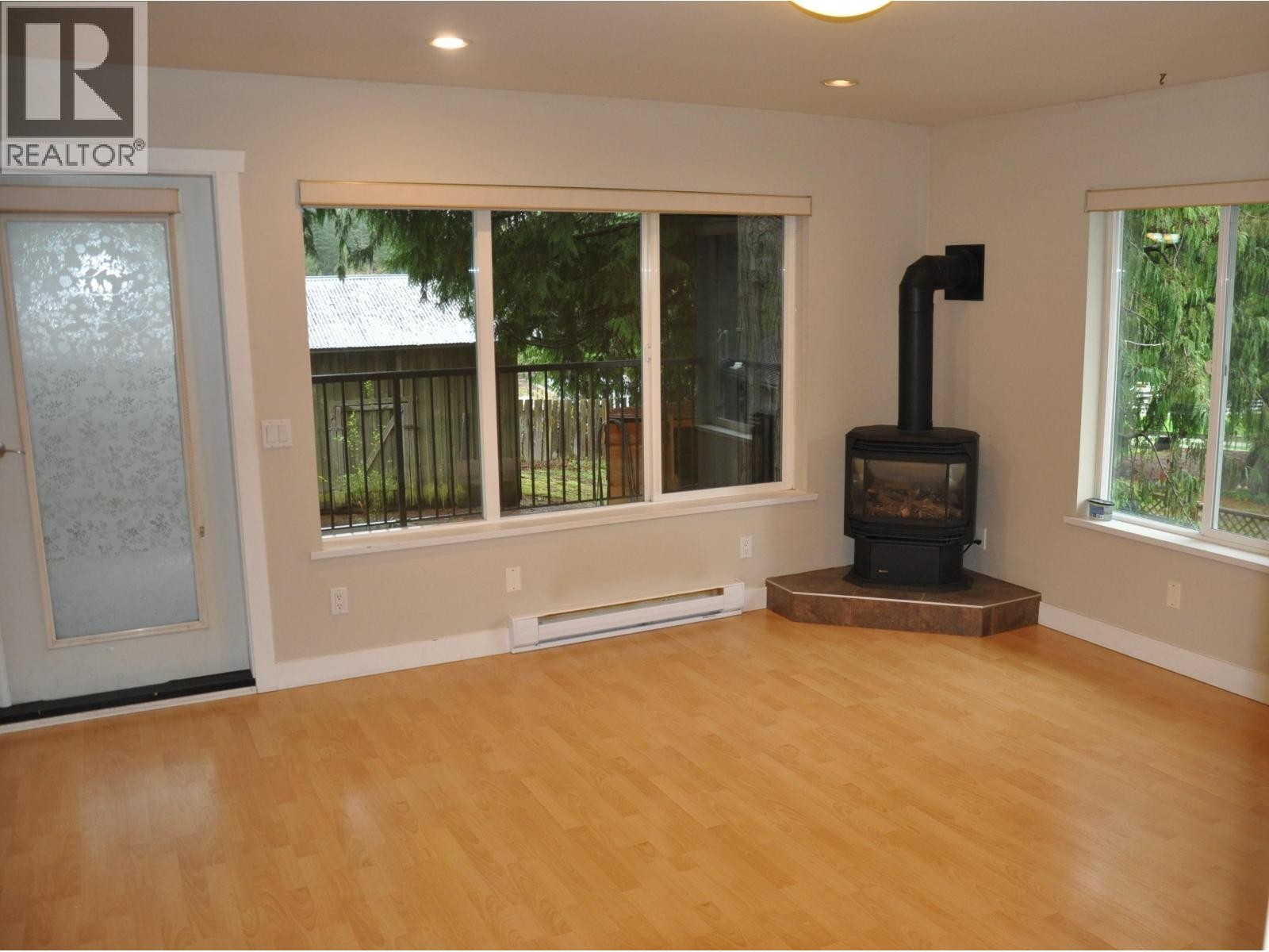 












12577 WARNOCK ROAD

,
Pender Harbour,




British Columbia
V0N2H1

