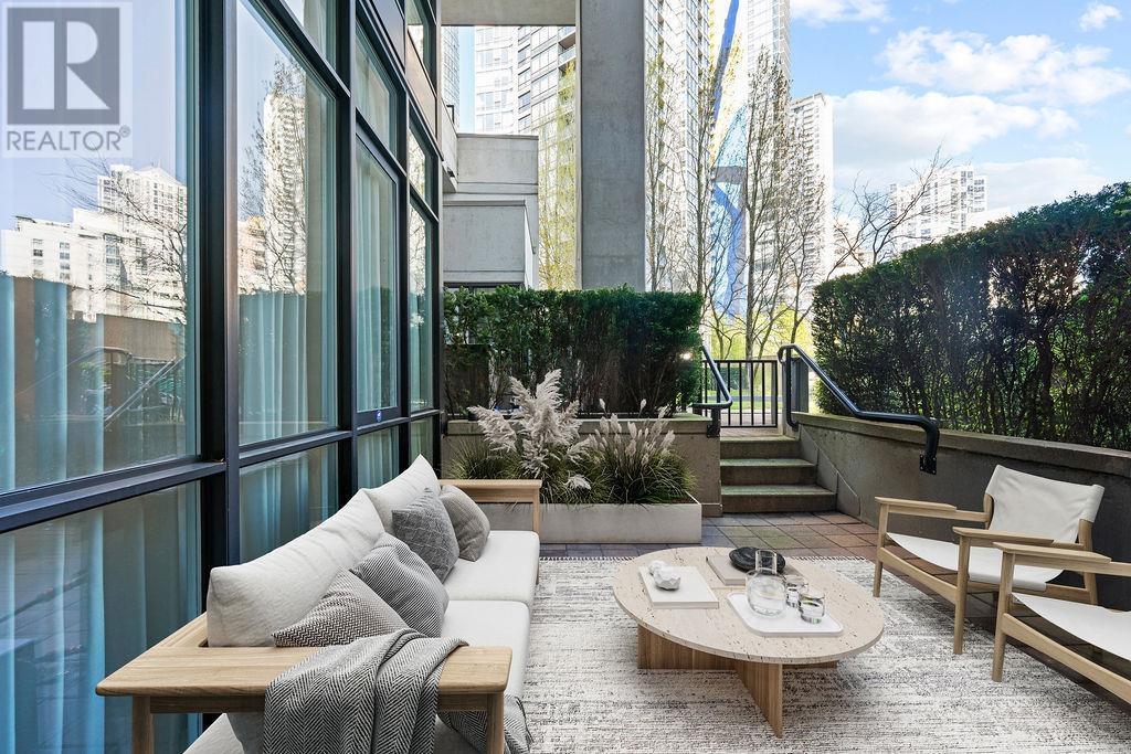 












471 BEACH CRESCENT

,
Vancouver,




British Columbia
V6Z3B9

