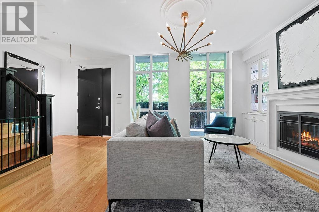 












471 BEACH CRESCENT

,
Vancouver,




British Columbia
V6Z3B9

