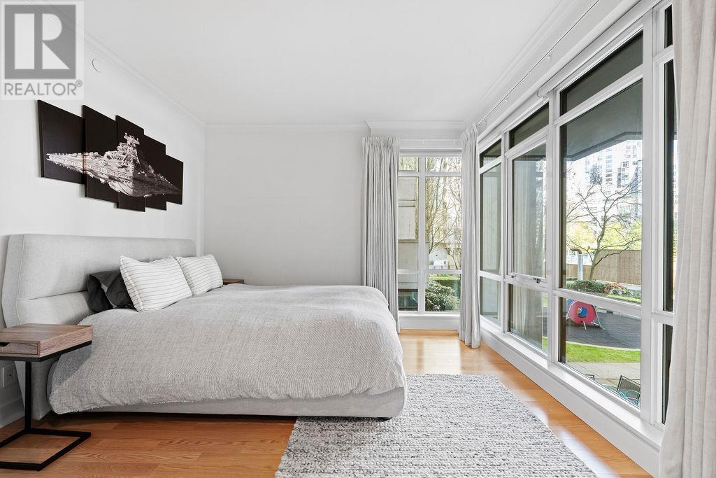 












471 BEACH CRESCENT

,
Vancouver,




British Columbia
V6Z3B9

