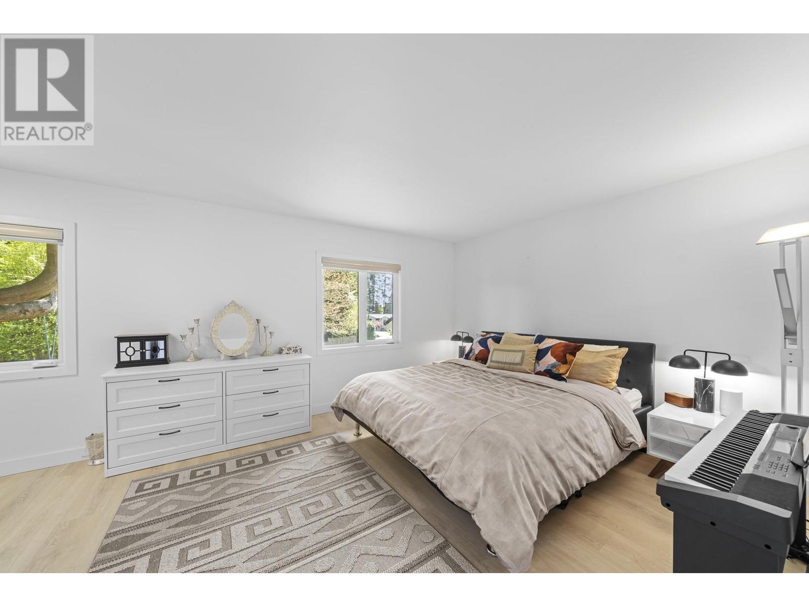 












3965 VIEWRIDGE PLACE

,
West Vancouver,




British Columbia
V7V3K7

