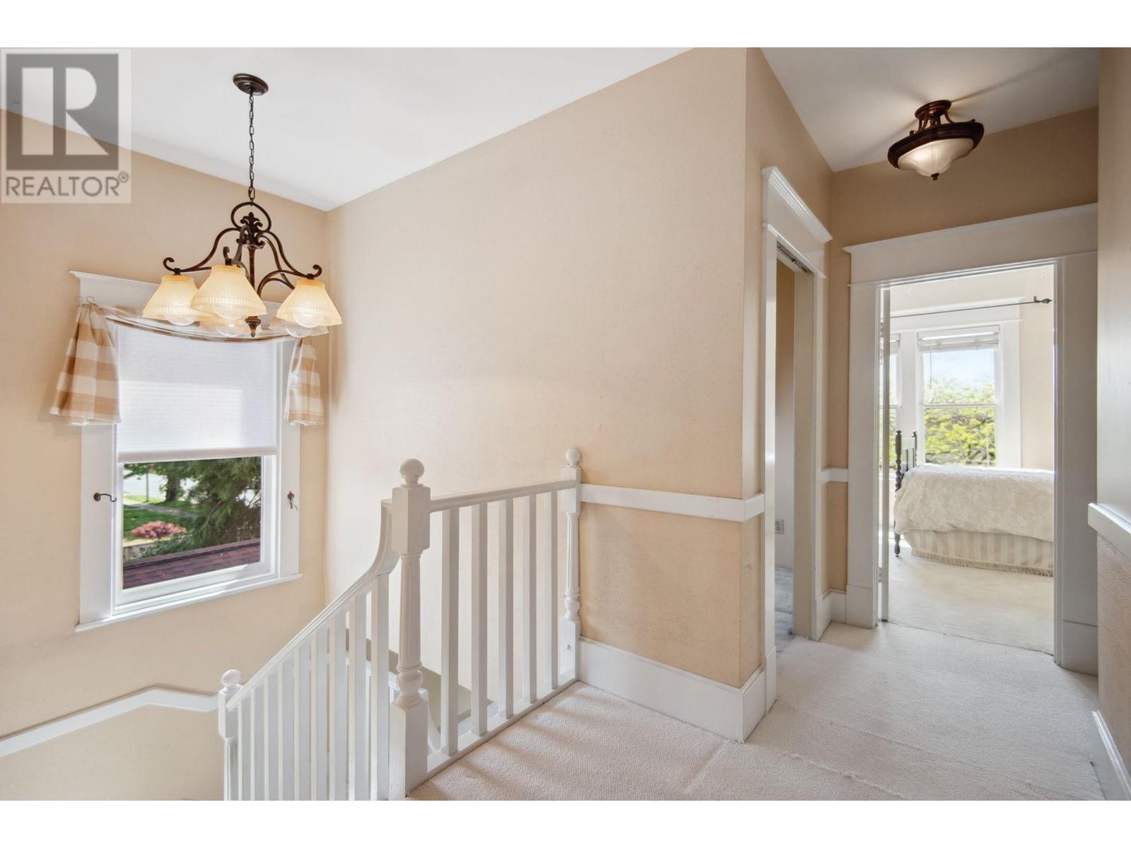 












1312 GRAND BOULEVARD

,
North Vancouver,




British Columbia
V7L3X6


