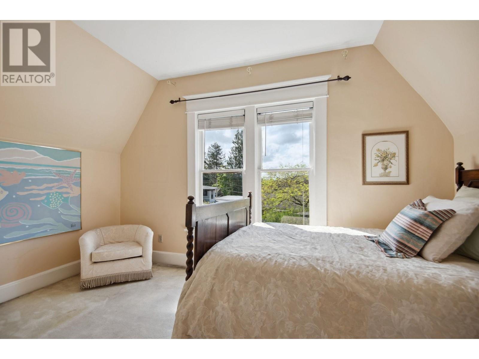 












1312 GRAND BOULEVARD

,
North Vancouver,




British Columbia
V7L3X6

