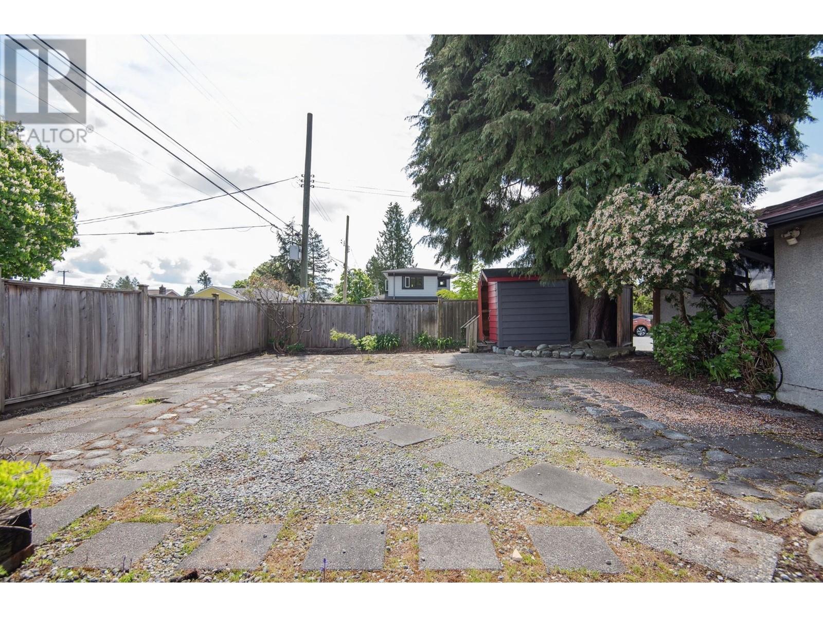 












1312 GRAND BOULEVARD

,
North Vancouver,




British Columbia
V7L3X6

