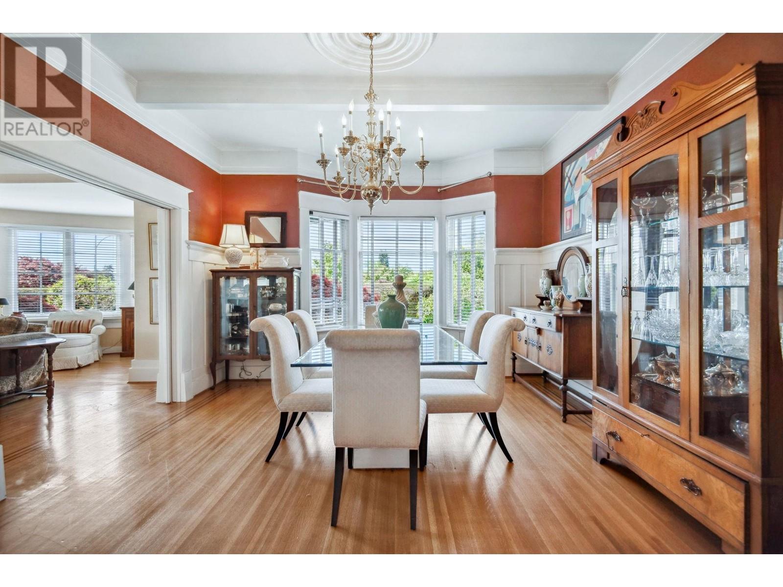 












1312 GRAND BOULEVARD

,
North Vancouver,




British Columbia
V7L3X6

