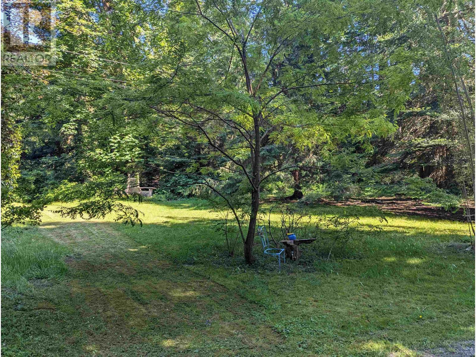 












3094 LOWER ROAD

,
Roberts Creek,




British Columbia
V0N2W0

