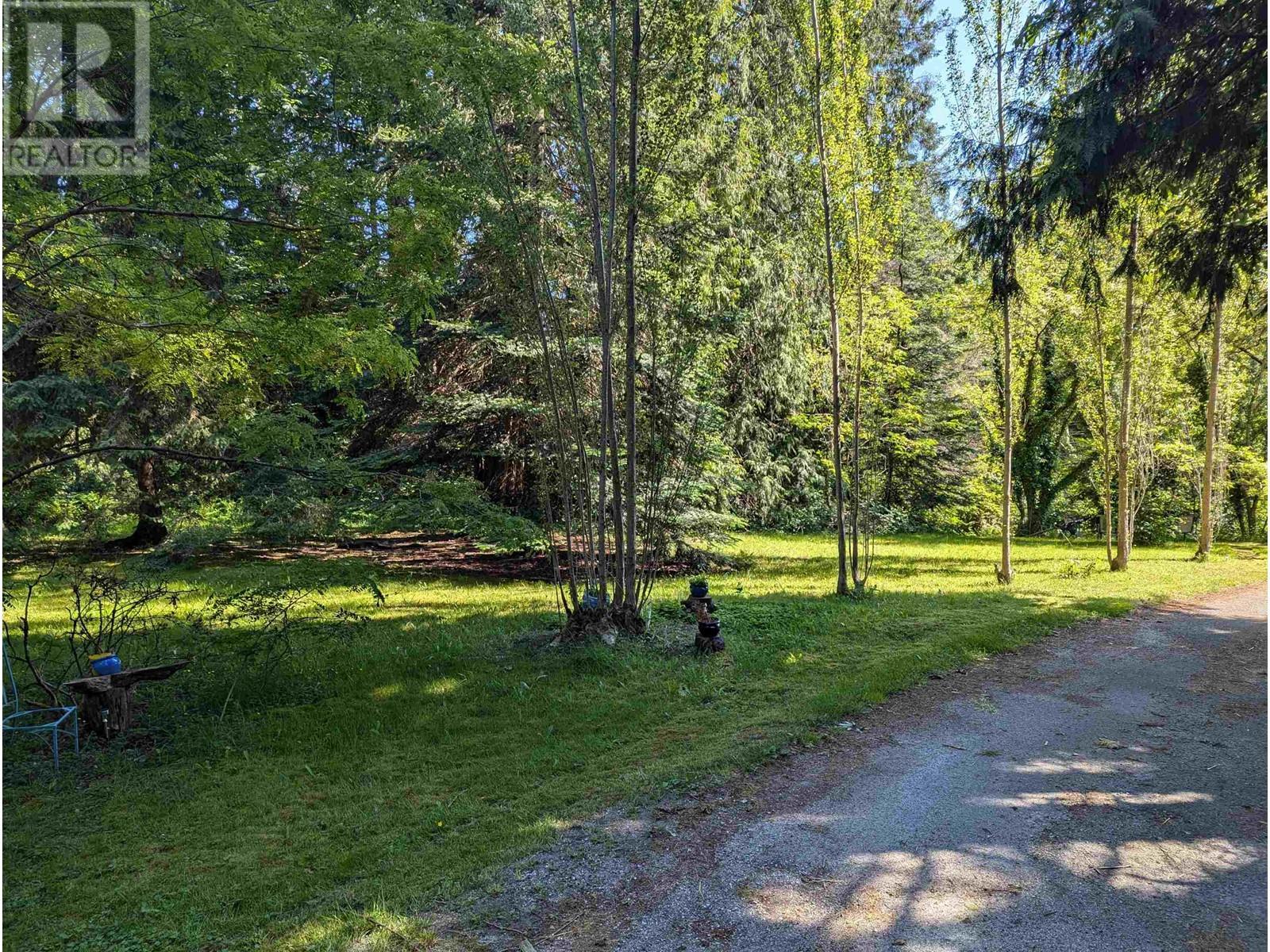 












3094 LOWER ROAD

,
Roberts Creek,




British Columbia
V0N2W0

