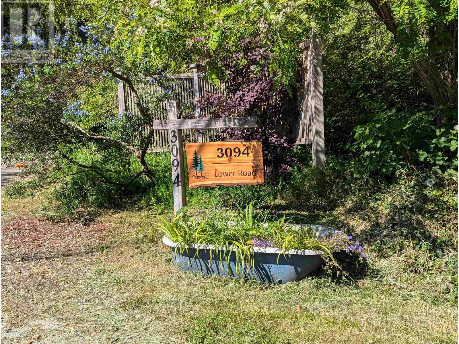 












3094 LOWER ROAD

,
Roberts Creek,




British Columbia
V0N2W0

