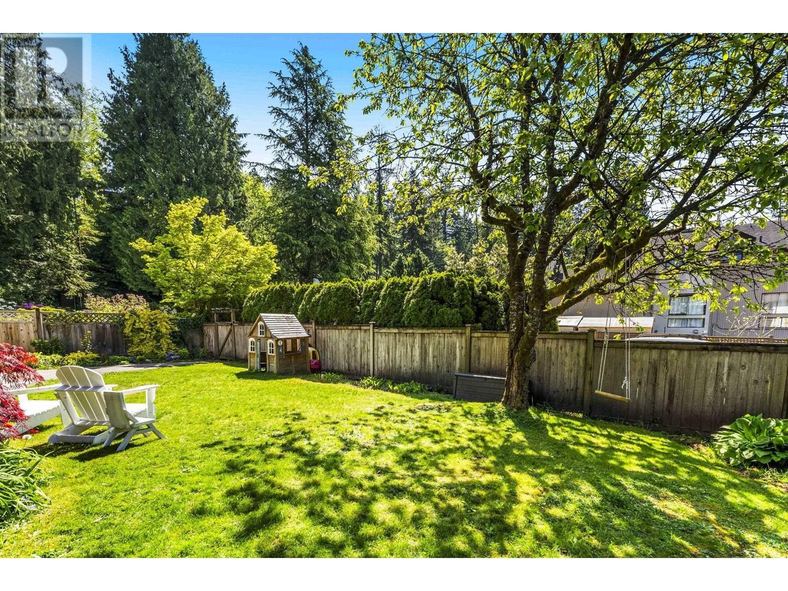 












1682 W 21ST STREET

,
North Vancouver,




British Columbia
V7P2E4

