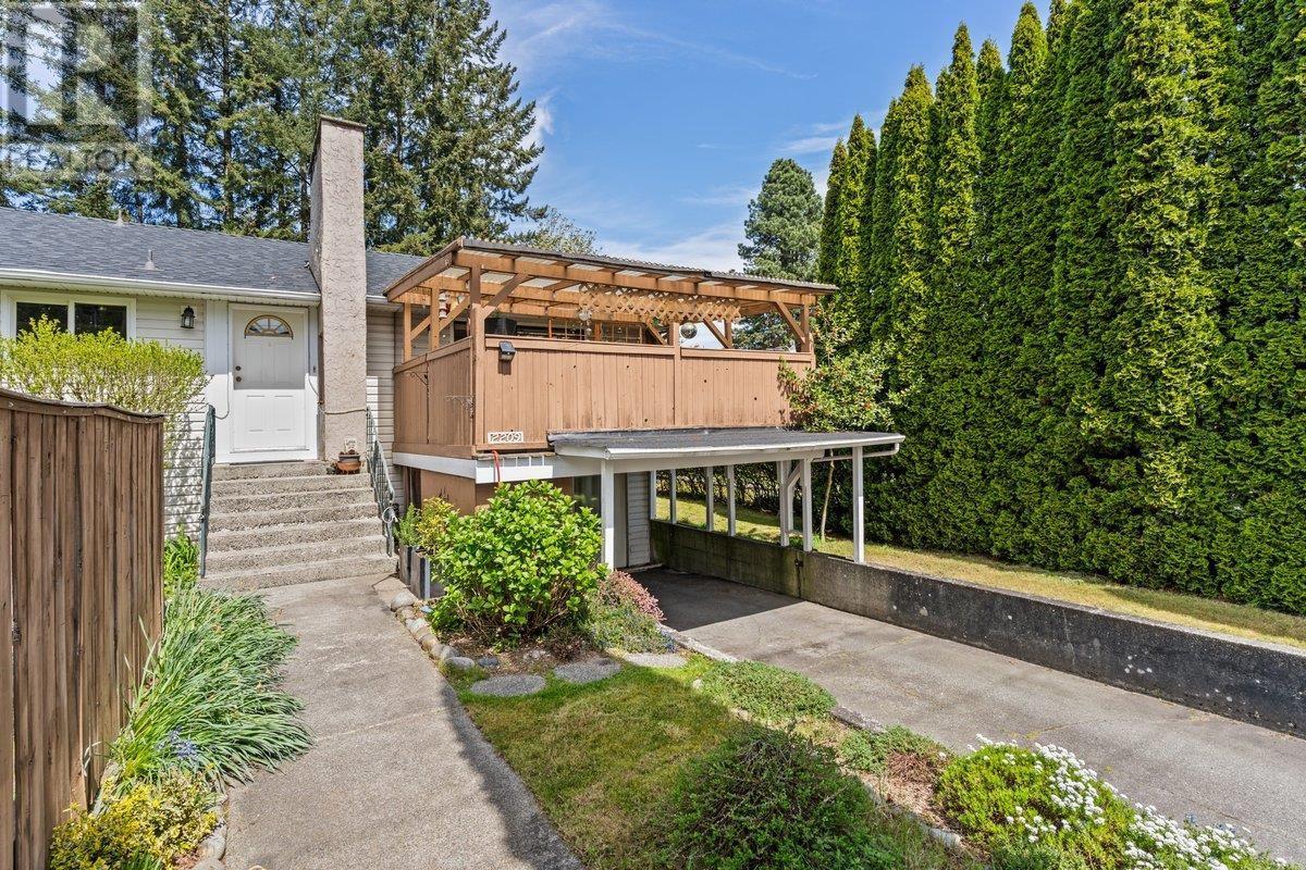 












2209 AUSTIN AVENUE

,
Coquitlam,




British Columbia
V3K3R9

