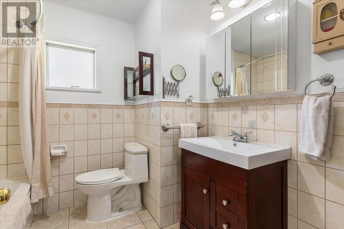 












2209 AUSTIN AVENUE

,
Coquitlam,




British Columbia
V3K3R9

