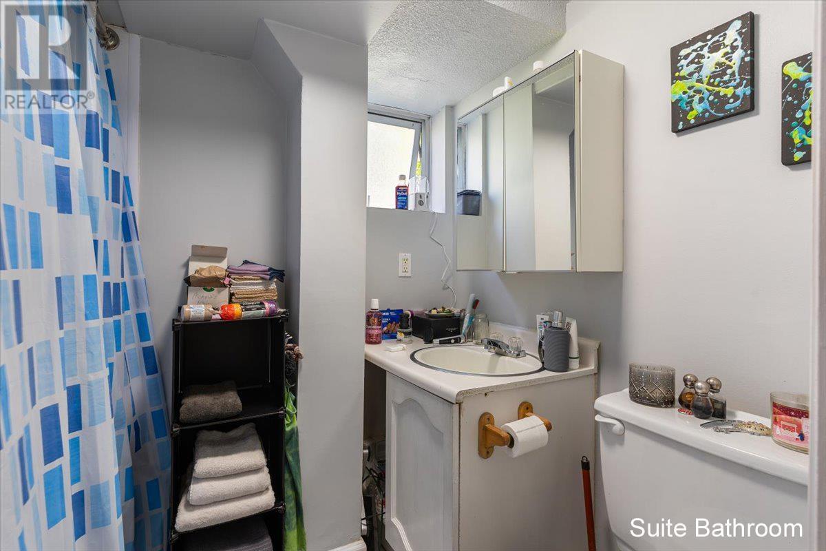 












2209 AUSTIN AVENUE

,
Coquitlam,




British Columbia
V3K3R9

