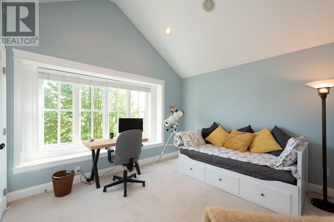 












336 W 17TH STREET

,
North Vancouver,




British Columbia
V7M1V8

