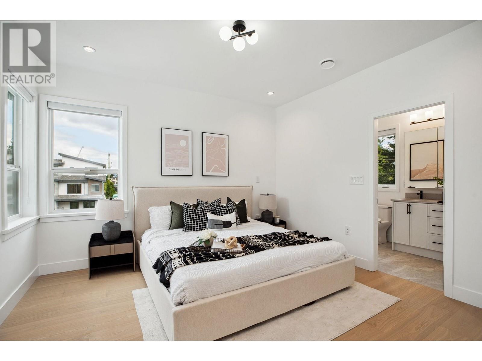 












103 692 FLORENCE STREET

,
Coquitlam,




British Columbia
V3J4C8

