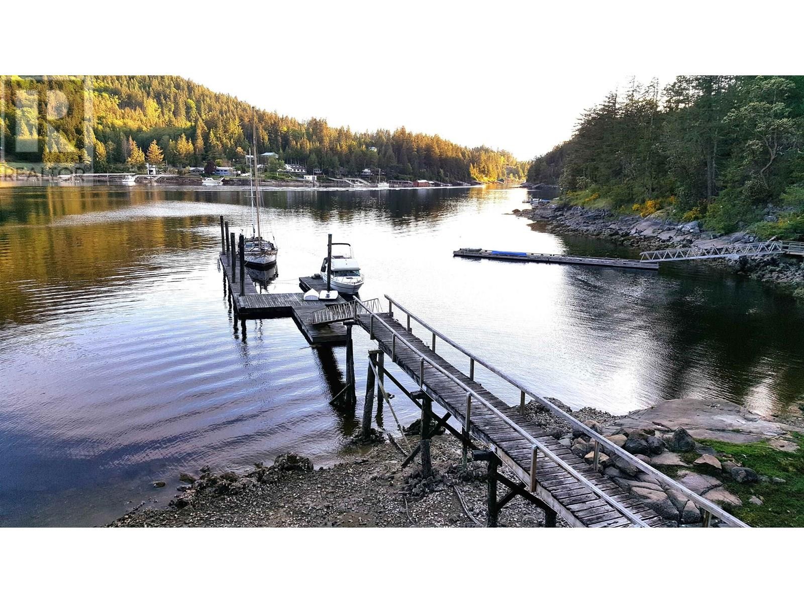 












5338 DANIEL ROAD

,
Garden Bay,




British Columbia
V0N1S1

