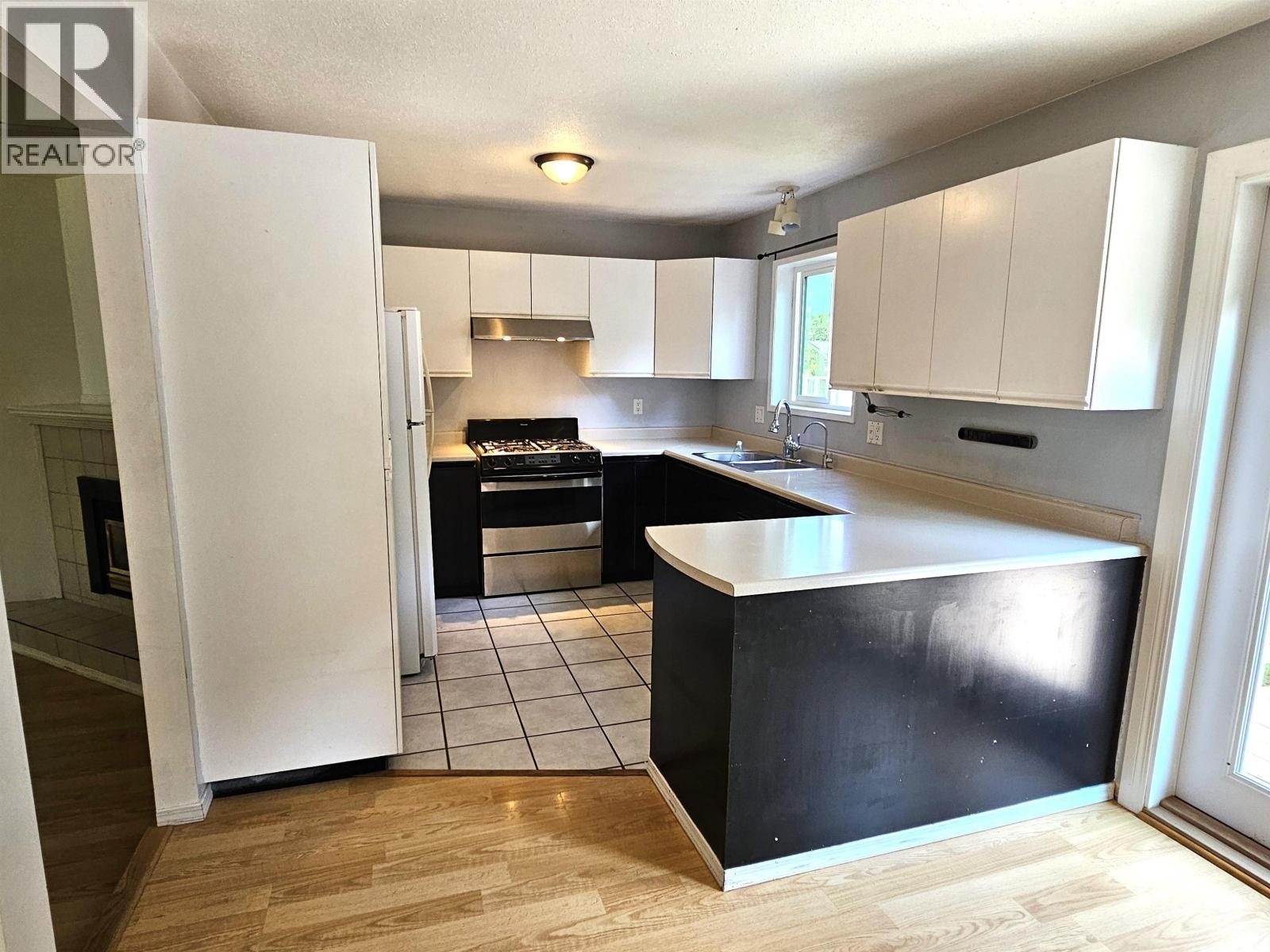 












39710 GOVERNMENT ROAD

,
Squamish,




British Columbia
V8B0A5

