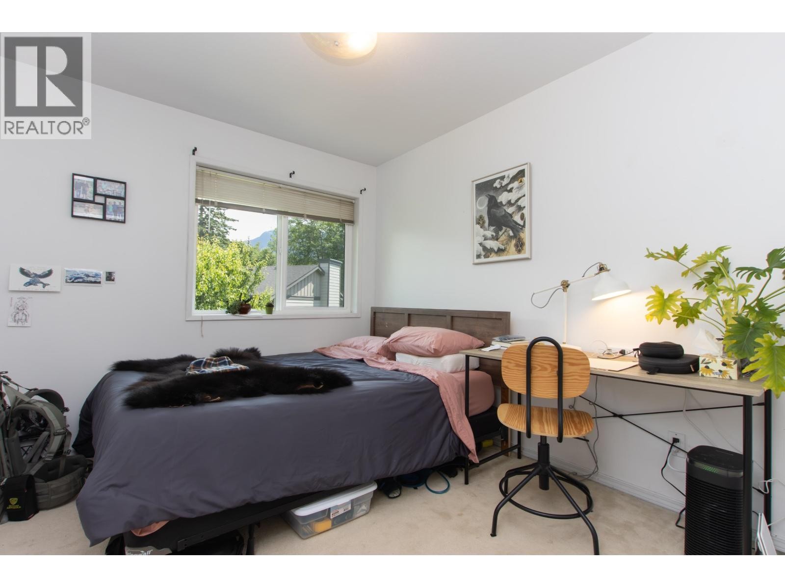 












39710 GOVERNMENT ROAD

,
Squamish,




British Columbia
V8B0A5

