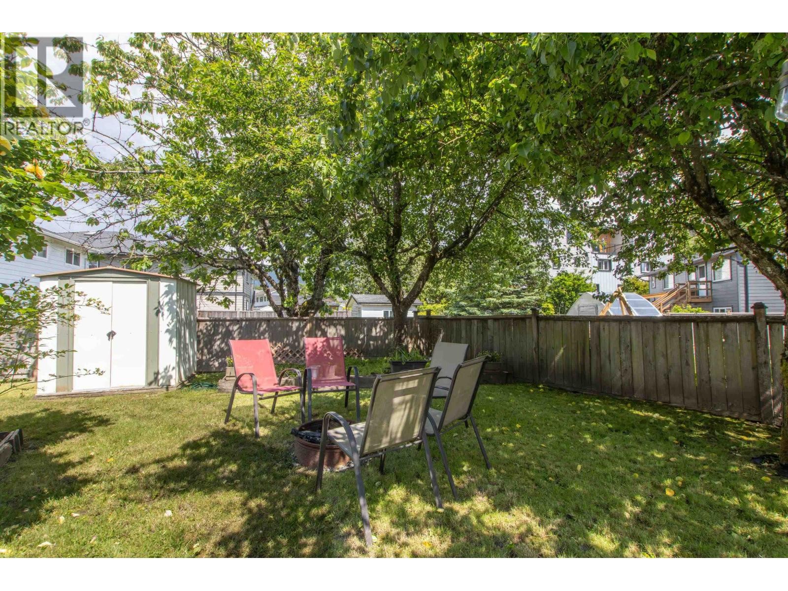












39710 GOVERNMENT ROAD

,
Squamish,




British Columbia
V8B0A5

