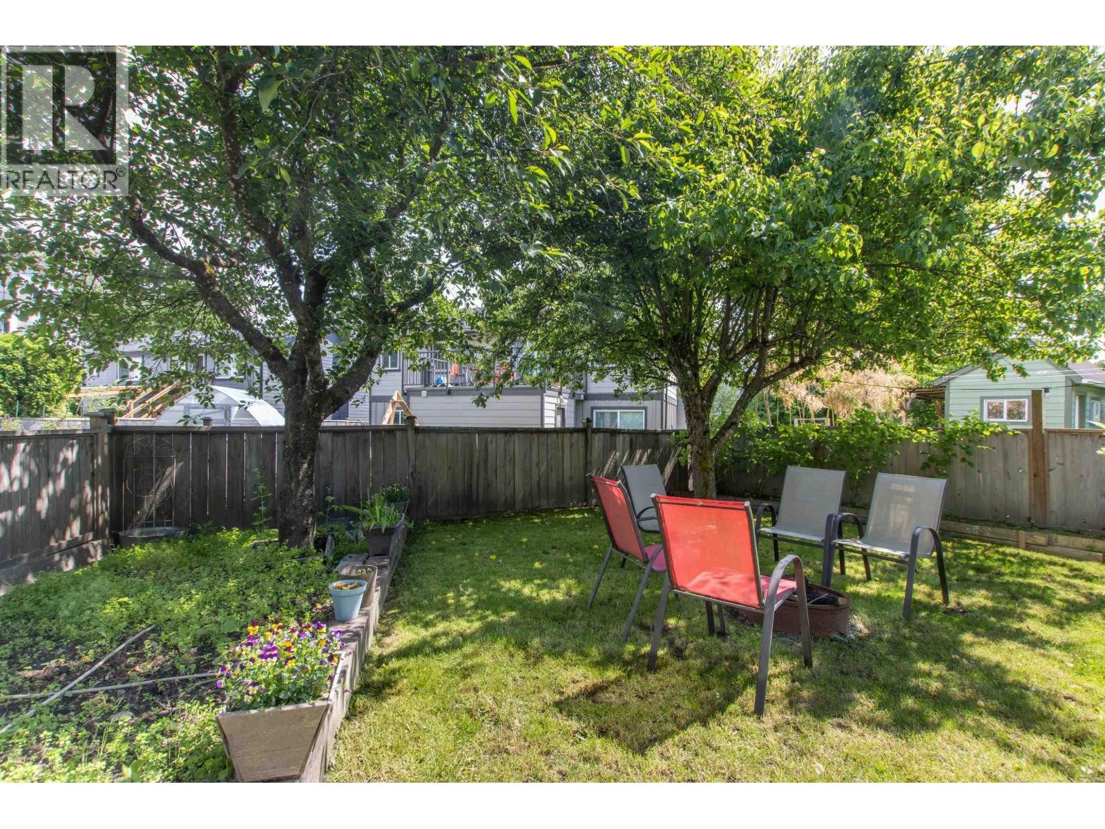 












39710 GOVERNMENT ROAD

,
Squamish,




British Columbia
V8B0A5

