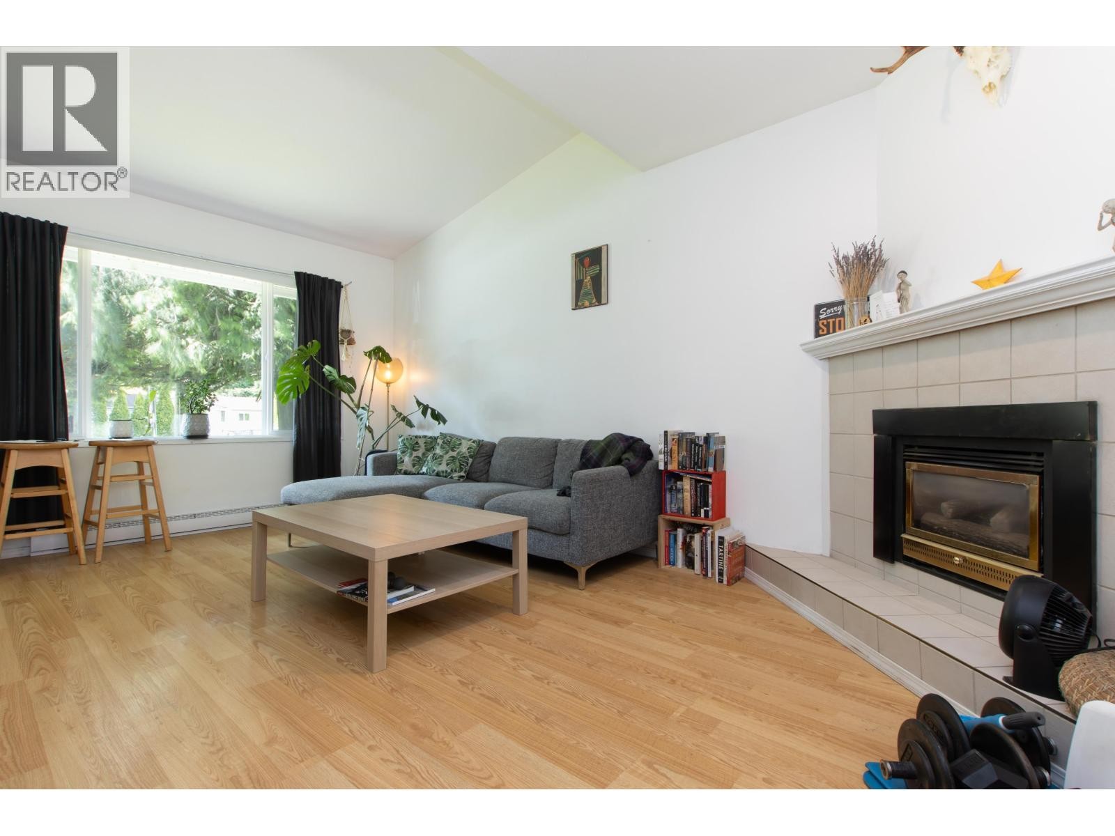 












39710 GOVERNMENT ROAD

,
Squamish,




British Columbia
V8B0A5

