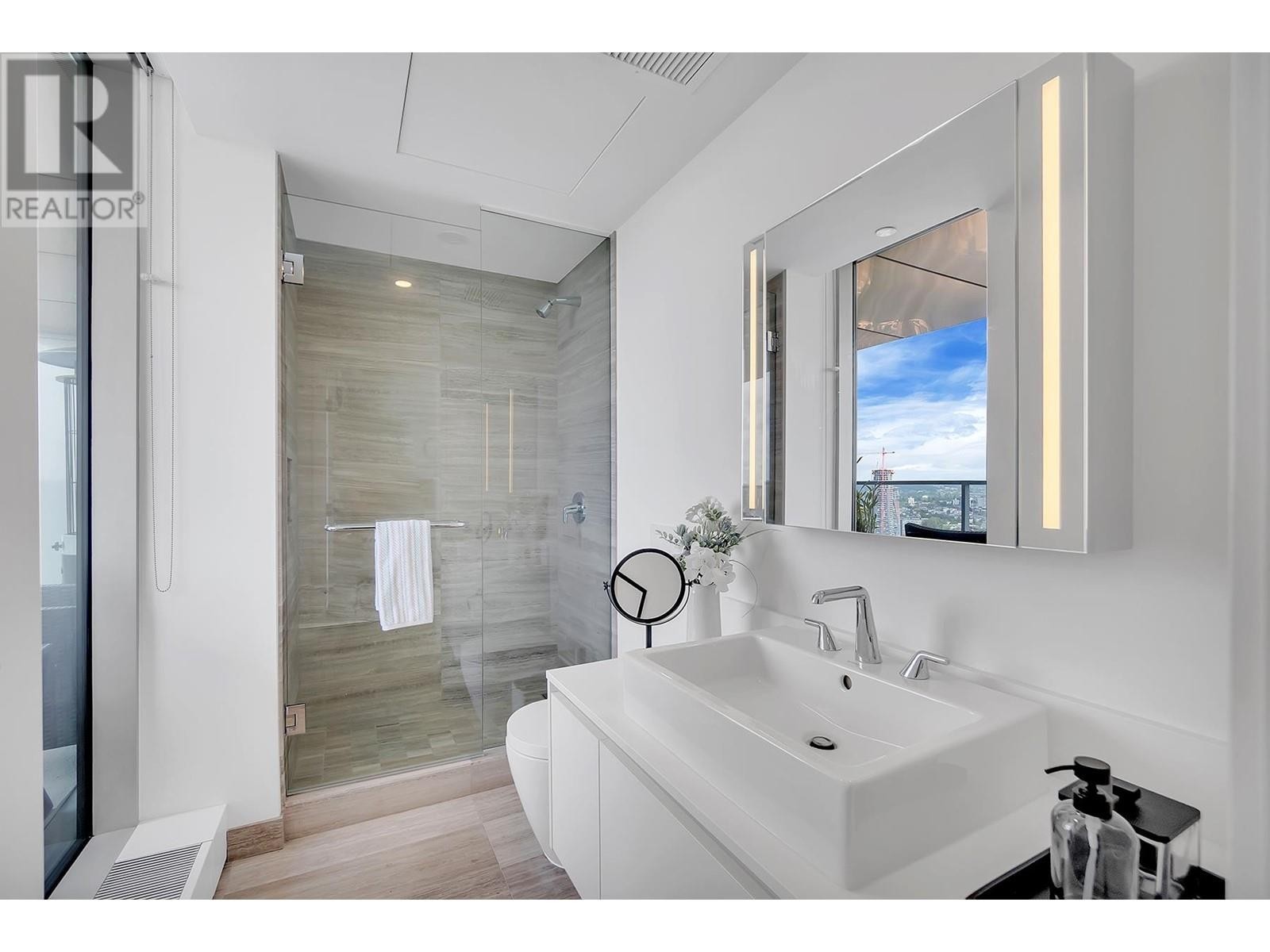 












3602 1480 HOWE STREET

,
Vancouver,




British Columbia
V6Z0G5

