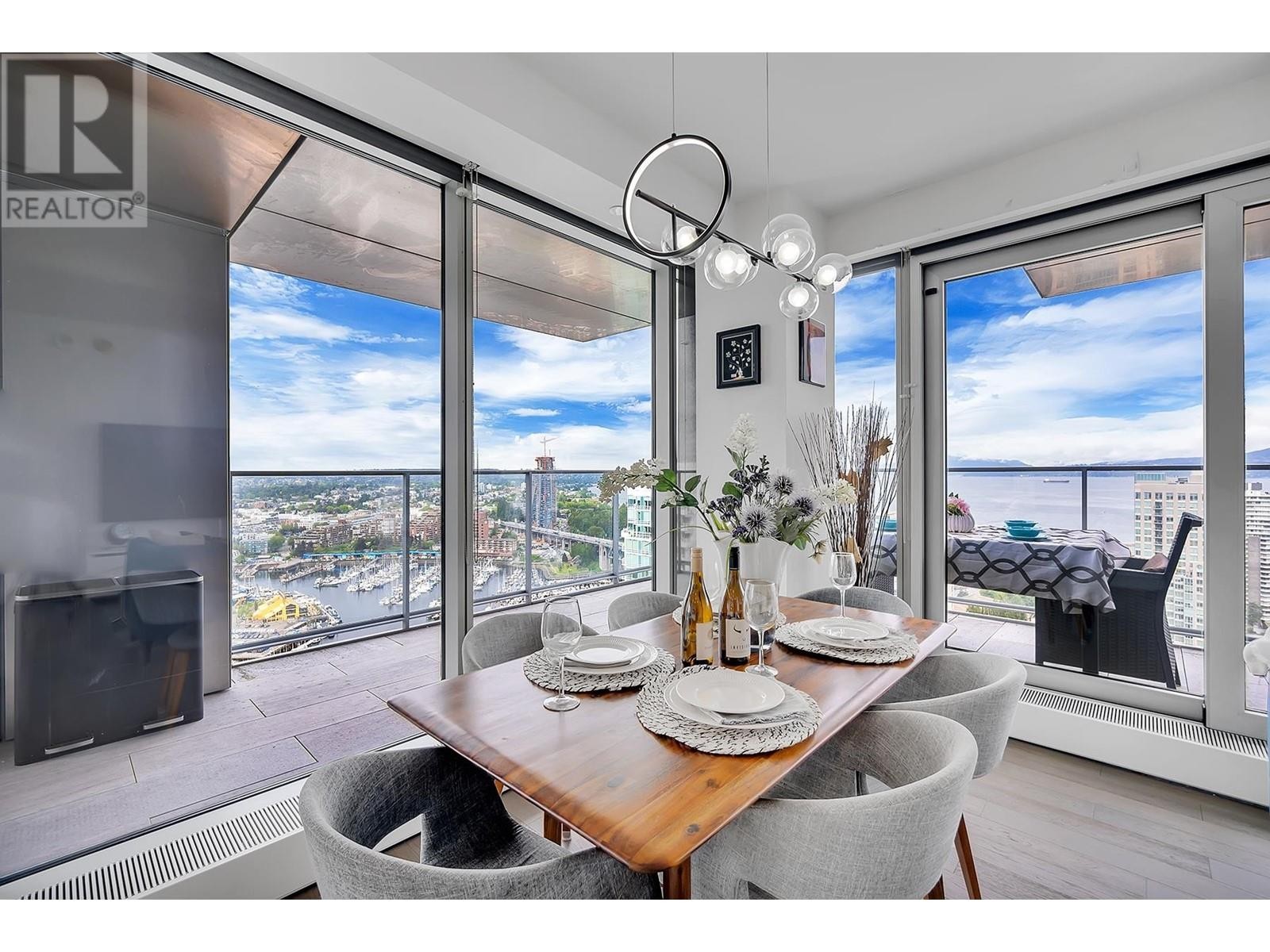 












3602 1480 HOWE STREET

,
Vancouver,




British Columbia
V6Z0G5

